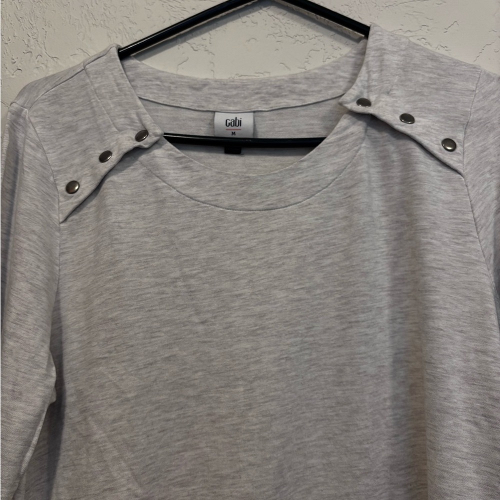 Cabi Oatmeal Snap Shoulder Long Sleeve Top Size M
